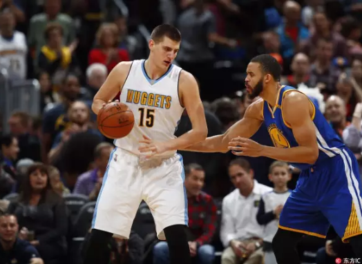 這是很好的、很及時(shí)的處理方式工業(yè)洗衣機(jī)